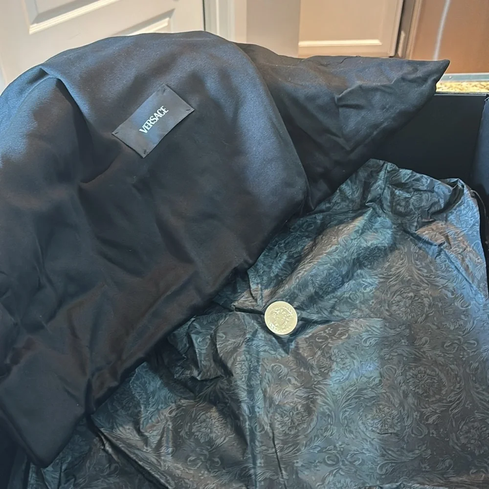 NWOT VERSACE La Medusa Large Canvas Tote Bag - Picture 4 of 5